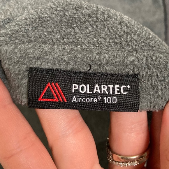 ❗️DONATING SOON LANDS END Gray Sweater Jacket Polyester Soft Pockets Warm Collar - Picture 8 of 11